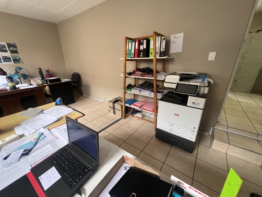 5 Bedroom Property for Sale in Cambridge Eastern Cape